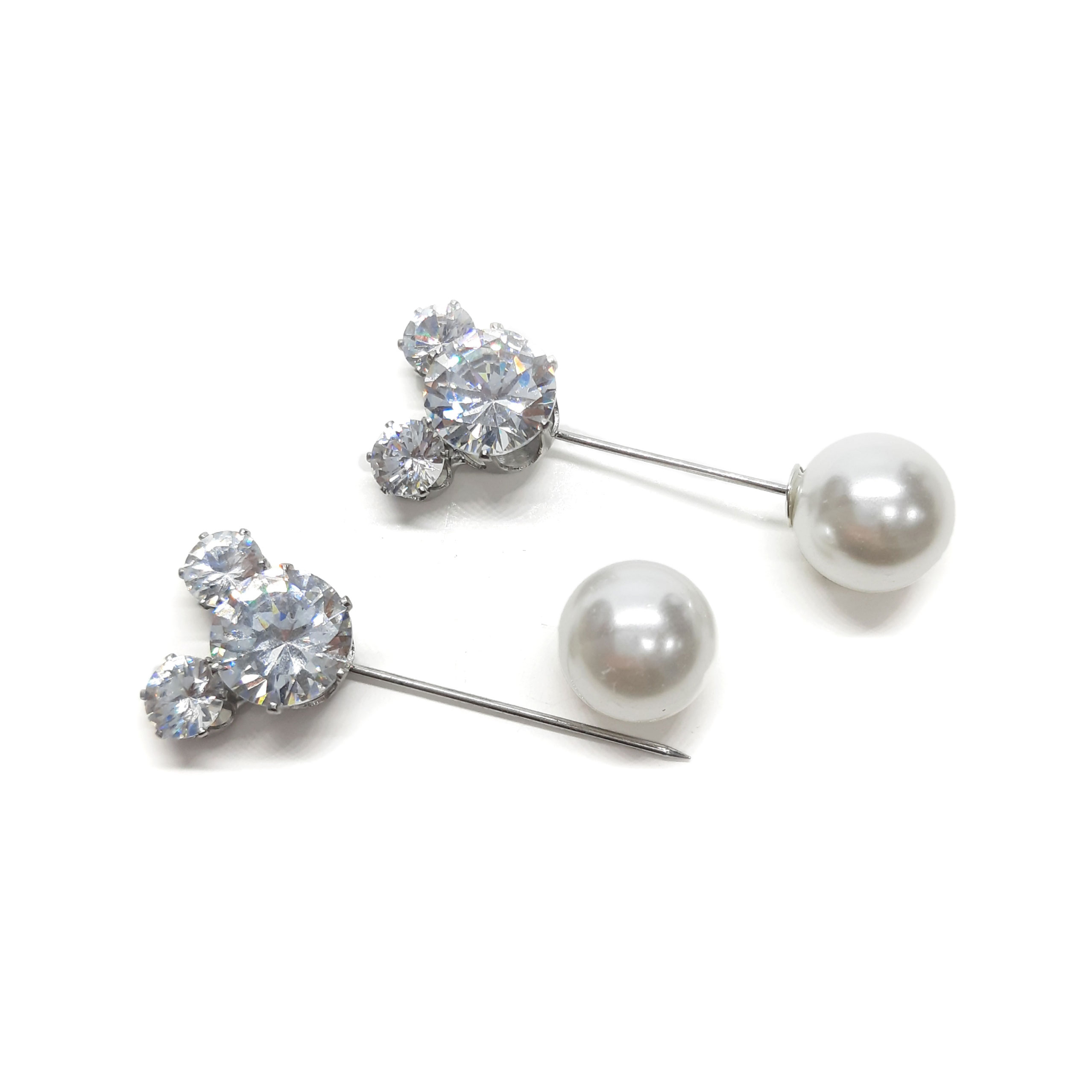 Прикраса на голці 005 "Mikki"